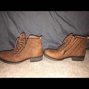 Steve Madden Brown Low Cut Boots